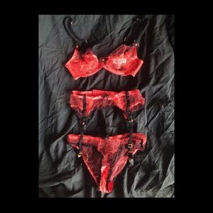 Agent Provocateur Poppie Lingerie Set